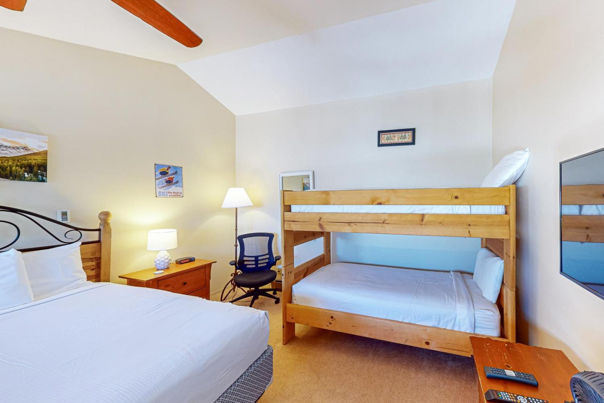 Ski Inn Steamboat Springs Room photo