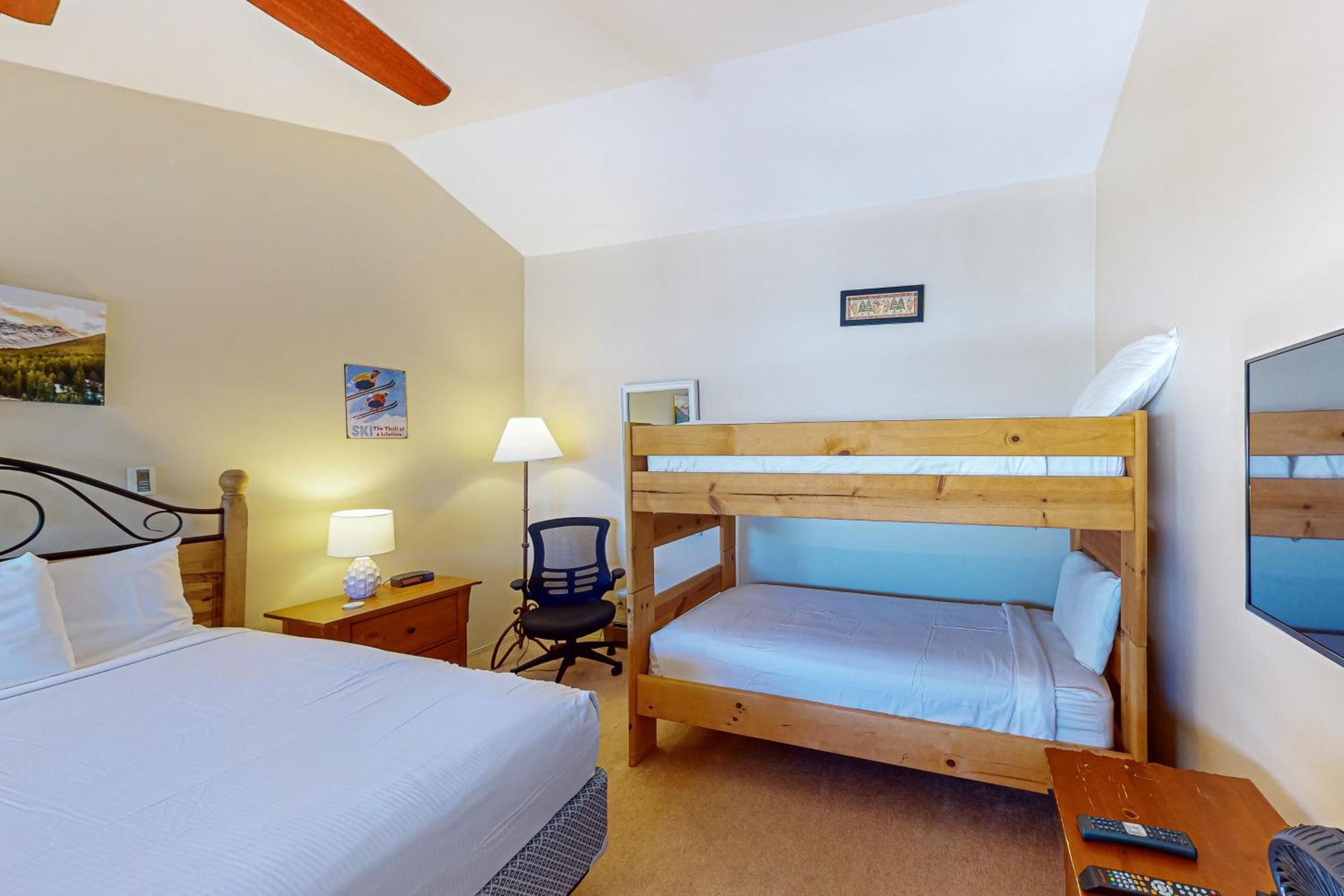 Ski Inn Steamboat Springs Room photo